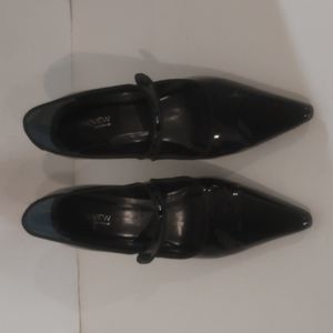 "Preview International" Black Patent Leather Mary Jane Shoe